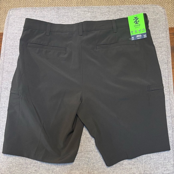 IZOD SWINGFLEX STRAIGHT FIT STRETCH GOLF SHORTS - BLACK - Picture 4 of 7